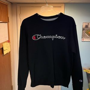 Medium Champion black crewneck